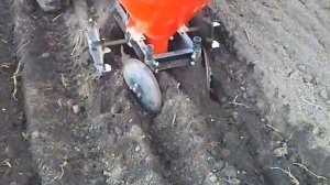 КМЗ-012 Картофелесажалка