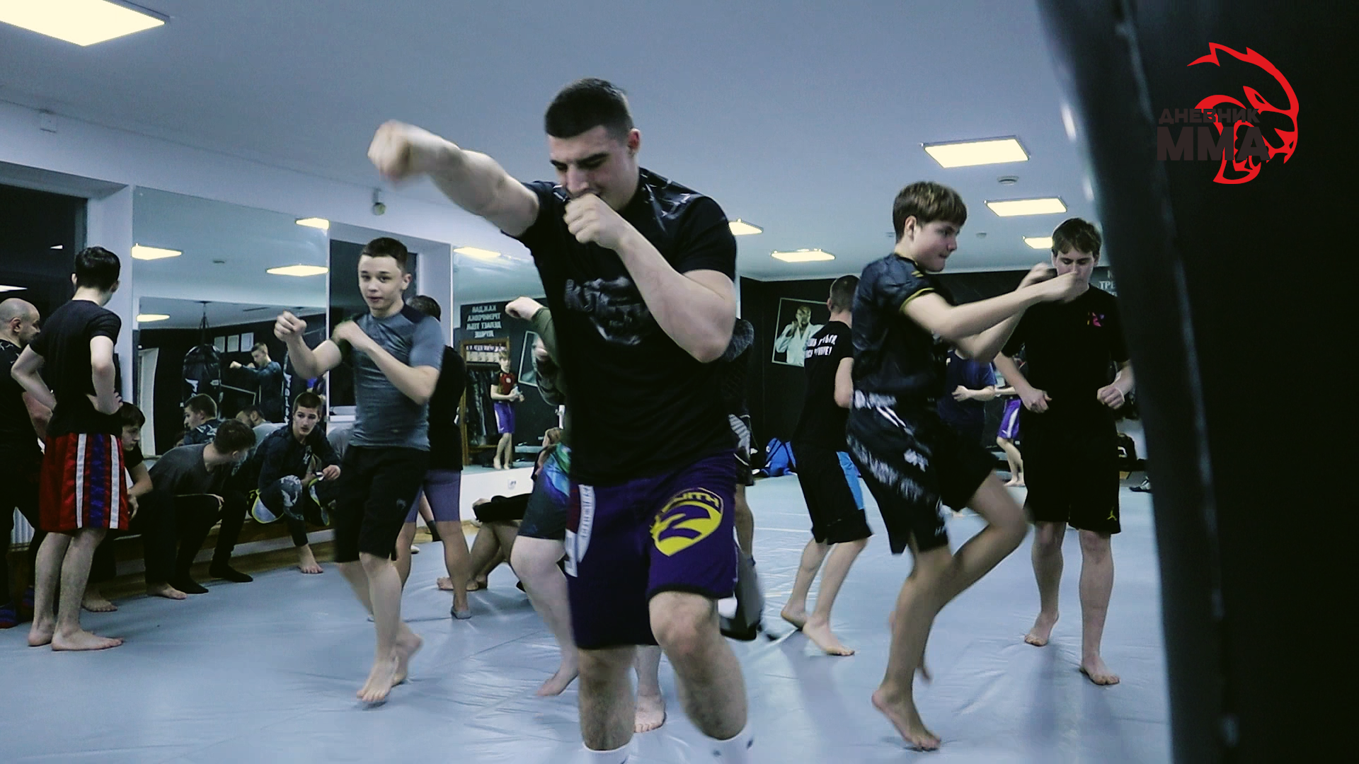 Тренировка по ММА в Клубе Клетка / MMA Training Club Cage смотреть онлайн