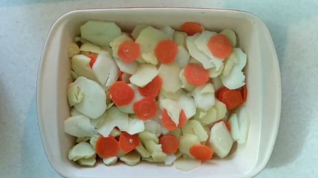 ЗАПЕЧЁННАЯ СКУМБРИЯ З ОВОЩАМИ смотреть онлайн