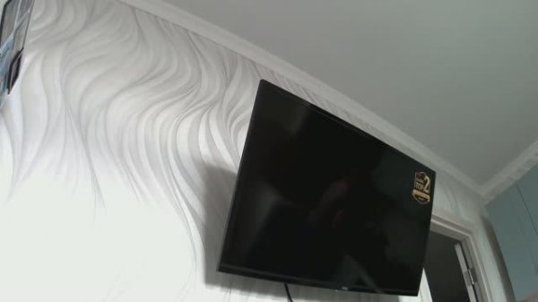 Крепление телевизора на стену. Установка наклонно - поворотного (full-motion) кронштейна.