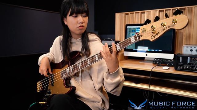 Squier 40th Gold Edition Jazz Bass Model Demo - ‘West Hamilton Groove’ by Bassist 안보은 (Boeun An) смотреть онлайн