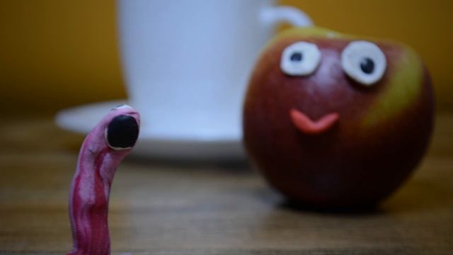Про яблоко и червяка смотреть онлайн