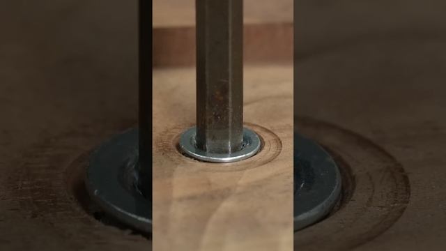 Attaching Table Legs смотреть онлайн