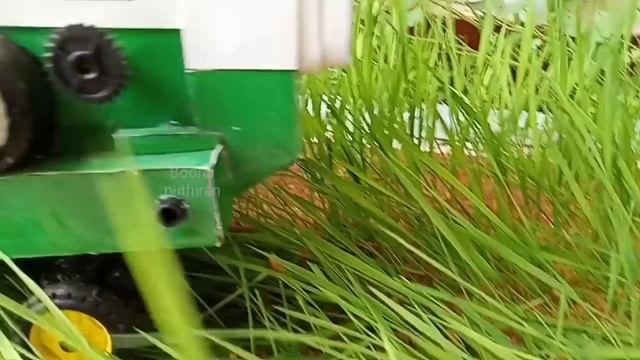 harvester - toy video/Video of Paddy Ray Harvesting by Game Harvesting Machine//Boomi puthiran смотреть онлайн