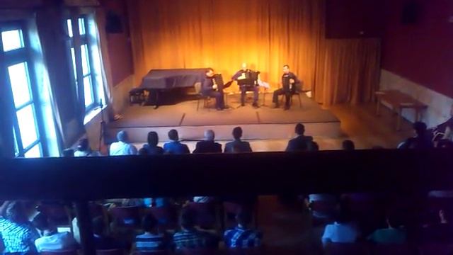 Jurij Szyszkin i Harmonium Duo - "Concertino a-moll OP.94" (Dymitr Szostakowicz) смотреть онлайн