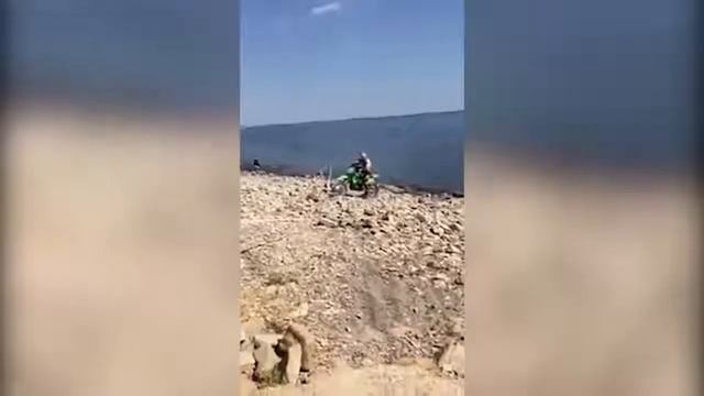 ЛУЧШИЕ ПРИКОЛЫ 2018 ИЮНЬ — Наденьте бахилы смотреть онлайн