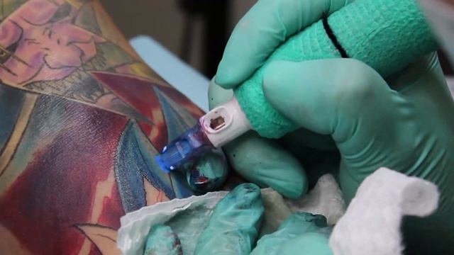 TATTOO GOKU FASE BLUE - TIME LAPSE PROCESS смотреть онлайн