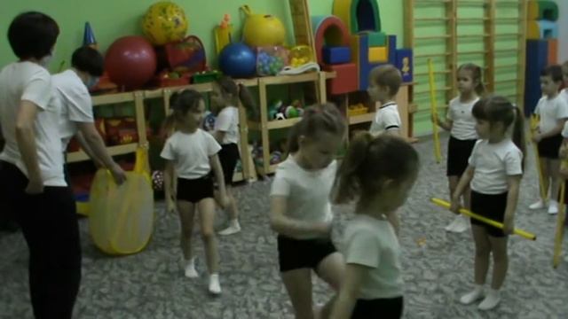 Занятие по физической культуре в старшей группе смотреть онлайн