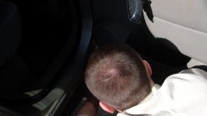 Замена внутренней (салонной) ручки открывания двери на РЕНО СЦЕНИК2. Как снять обшивку?