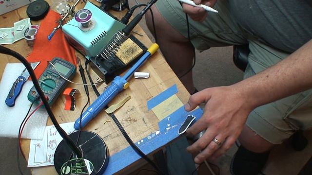 Refinished Gibson LPJ Part 2: The MISERY! смотреть онлайн