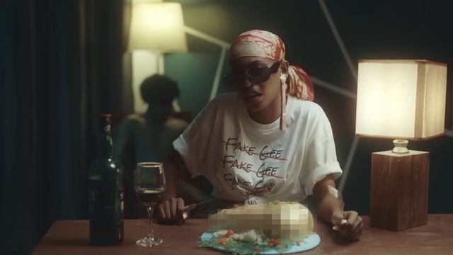 Alyn Sano - Fake Gee (Official Music Video) смотреть онлайн