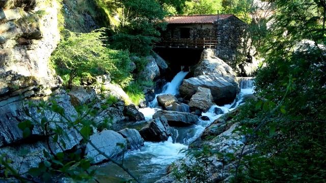 Расслабляющая музыка для сна, звуки воды, смотреть онлайн