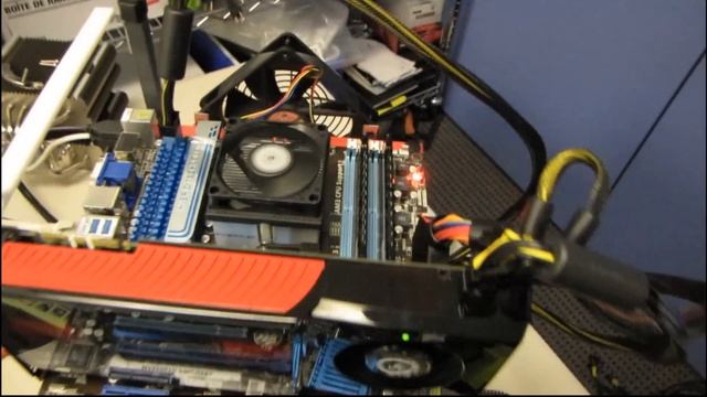 ASUS Core Unlocker - Real Time Unlocking of an X3 720 on the M4A89GTD PRO/USB3 Linus Tech Tips смотреть онлайн