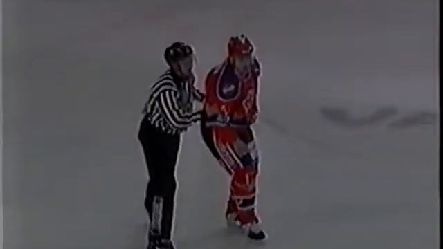 30.11.2000 Veli-Pekka Kautonen (HIFK) vs. Jussi Pesonen (JYP) смотреть онлайн