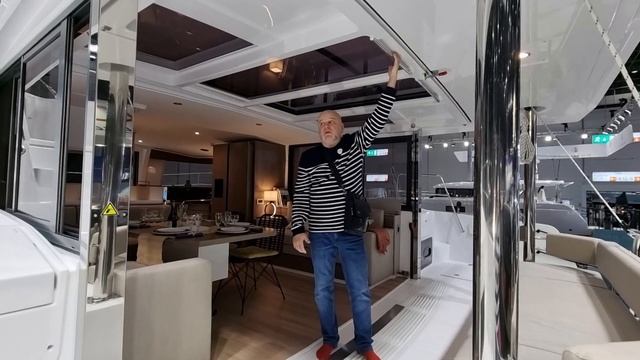 Bali 4.4 Та самая уникальная Дверь . ⚓️ Бот Шоу Дюссельдорф 28/01/2023 ⛵️Boot Show Dusseldorf смотреть онлайн