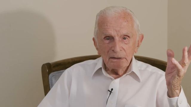 97 Year Old WWII Veteran Describes the Horror of War (WWII Battle of the Bulge Documentary) смотреть онлайн