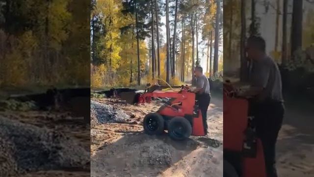 Самодельный минипогрузчик Торнадо в работе с гравием