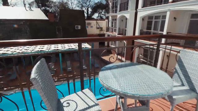 Номер "Стандарт 2-местный с видом на бассейн", Гостиничный комплекс "Дача" Геленджик