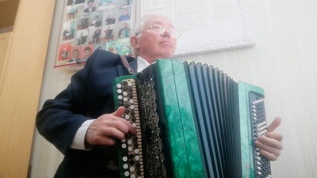 "Яблочко" рус. нар. танец смотреть онлайн