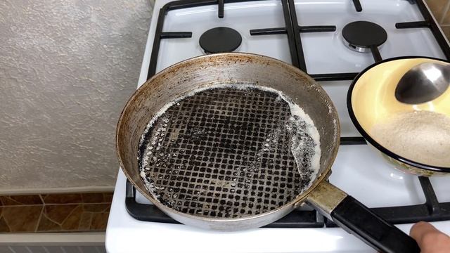 К СКОВОРОДЕ ничего НЕ ПРИЛИПНЕТ! Что делать, чтобы сковорода не прилипала и не пригорала смотреть онлайн