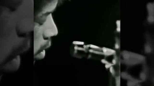 Jimi Hendrix Is An American Virtuoso Guitarist. Джи́ми Хе́ндрикс.1969 Only Stereo-sub.