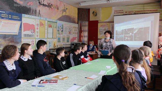 Классный час "Историческая правда" смотреть онлайн