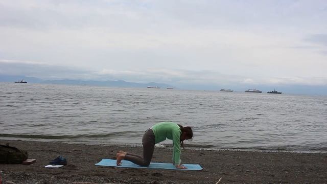 Хатха-Йога, Медитация и Гвоздестояние для Мам, преподаватель Ольга Маслюк смотреть онлайн