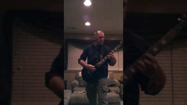 Practice at home with my Epiphone Les Paul Studio. смотреть онлайн