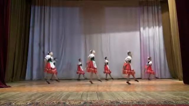 Ансамбль "Матрешечки" 7-9 лет - "Тарантелла" смотреть онлайн