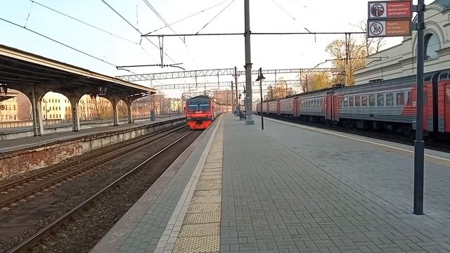 Отправление ЭД4М 0413 с Витебского вокзала смотреть онлайн