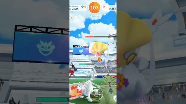Uxie Battles Legendary Raid 5 stars Pokémon Go смотреть онлайн