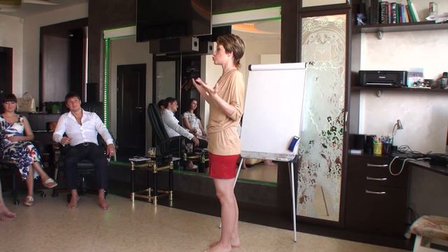 Те, кто знали меня до тренинга, не узнали бы сейчас, даже визуально. смотреть онлайн