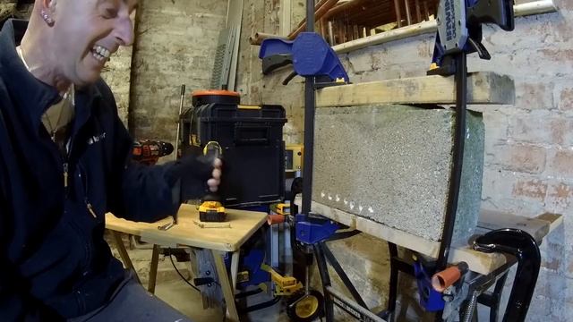 Milwaukee M18BPD vs Dewalt DCD776 смотреть онлайн