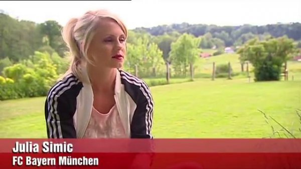 Frauen Fußball Playboy Video Shooting - Deutschland U20 Selina Wagner Kristina Gessat Julia Simic