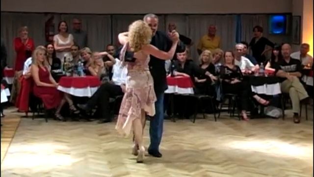 Exhibicion Milonguera Milonga con Traspie смотреть онлайн