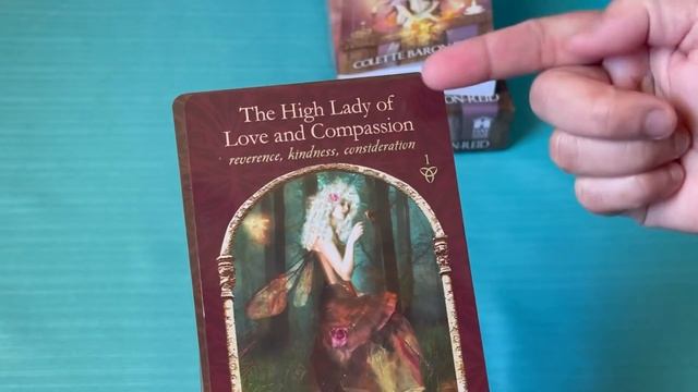 WISDOM OF THE HIDDEN REALMS by: Colette Baron-Reid | Unboxing/Flip Through смотреть онлайн