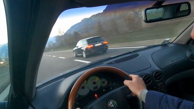ALFA ROMEO 166 3.0 V6 BUSSO ACCELERAZIONE UN MISSILE SOUND 🇮🇹🇮🇹 смотреть онлайн