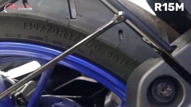 Yamaha R15M vs Yamaha R15M Moto Gp Monster Energy Edition l R15m vs R15m Monster comparison смотреть онлайн