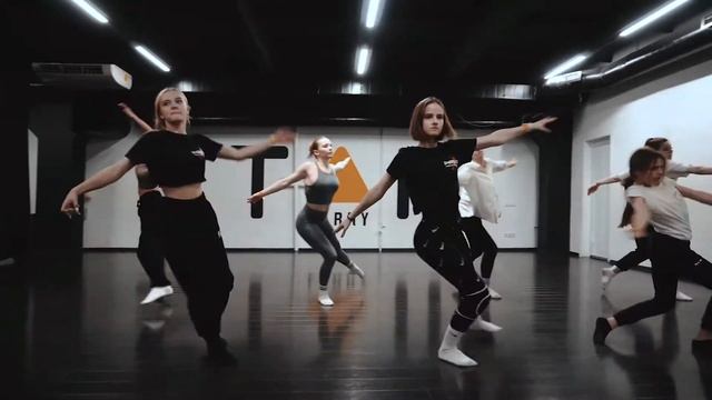 Hasan Özsüt - Gerçekler | Contemporary by Ксюша Андросова смотреть онлайн