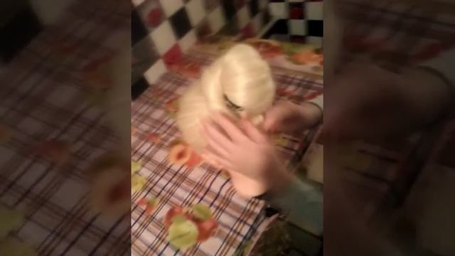 Красивая прическа в виде шишки!!! смотреть онлайн