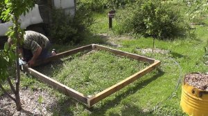 Ленивая грядка на целине, без вскапывания