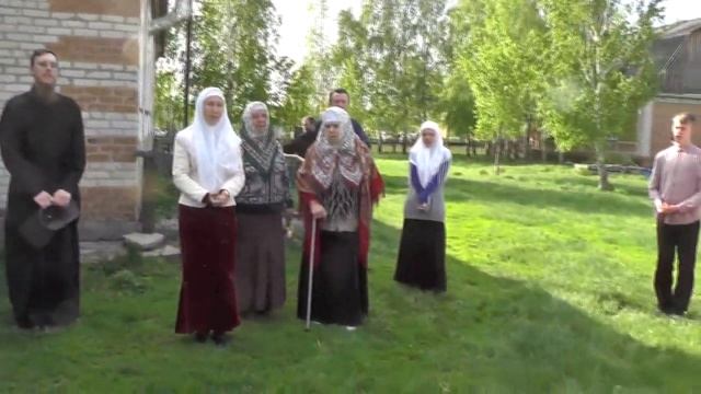 Вышли из храма. Многая лета Ирине. Марк забирает Марию. смотреть онлайн