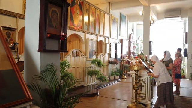 Литургия в день памяти апостолов Петра и Павла. Понедельник, 12 июля 2021 г. смотреть онлайн