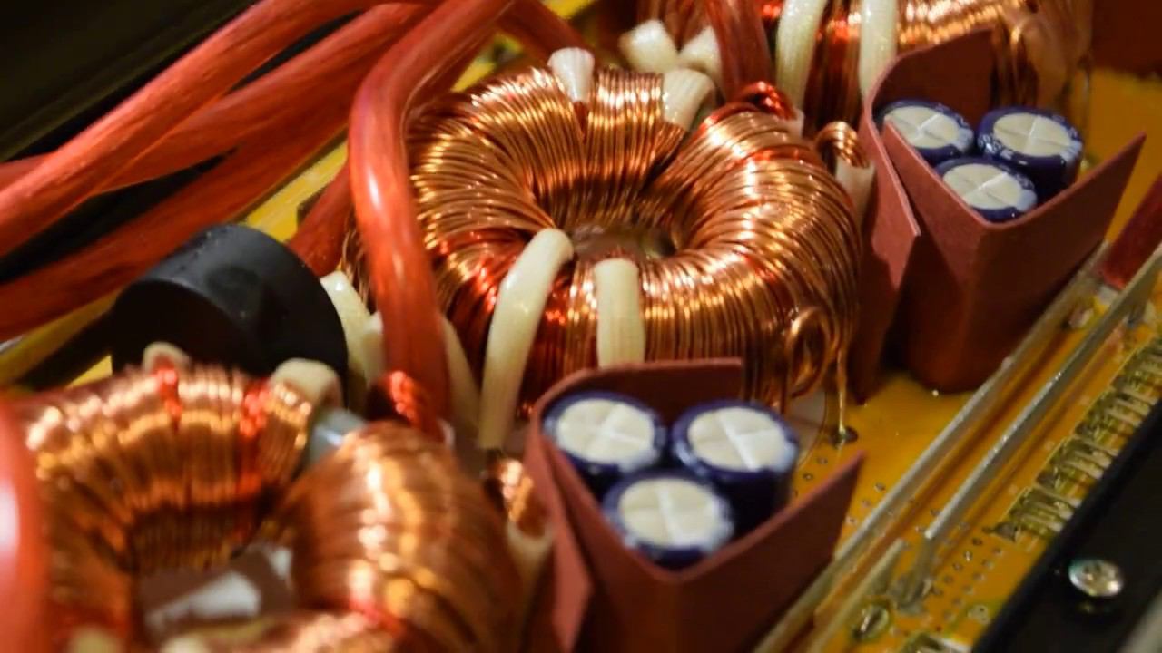 Как выбрать усилитель? Из чего состоит усилитель D класса? Kicx qs 1.1000 vs. Ural db 1.2500 смотреть онлайн