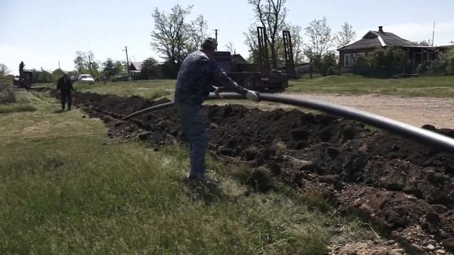 В Брюховецкий район с рабочим визитом приехал депутат ЗСК Владимир Лыбанев смотреть онлайн