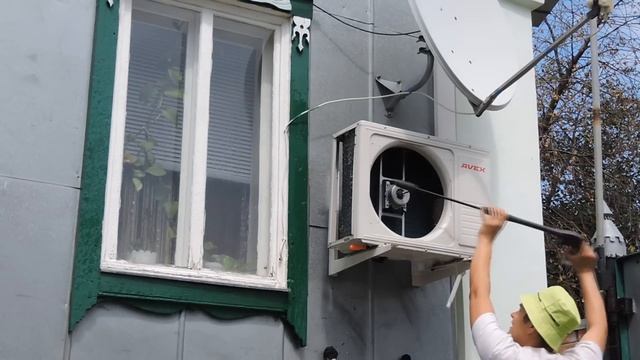 Очистка внешнего блока кондиционера. смотреть онлайн