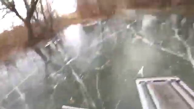 не провалился ( прислал дед Валентин ) смотреть онлайн