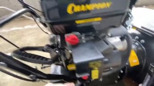 Самый мощный снегоуборщик Champion ST1376