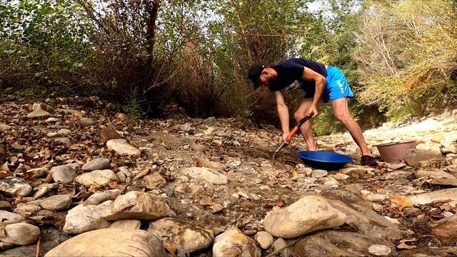 LA NATURE VAUT DE L'OR CHERCHEUR D'OR EN FRANCE ORPAILLAGE GOLD PANNING смотреть онлайн