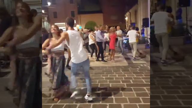 Италия. Озеро Гарда. Desenzano del Garda. "Белые ночи" в Дезенцано 2016 - GARDA STAR смотреть онлайн